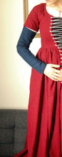 Load image into Gallery viewer, RH002 — 15th century Women&#39;s Kirtle &amp; Sleeves sewing pattern
