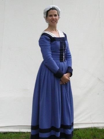 RH504 — German Kampfrau or Common Woman's Dress sewing pattern –  Reconstructing History